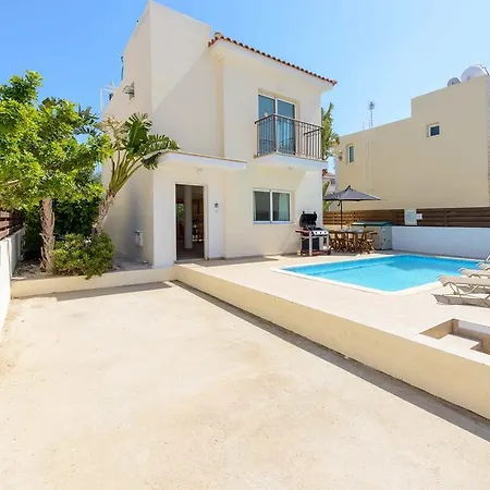 Meredith Villa Paralimni