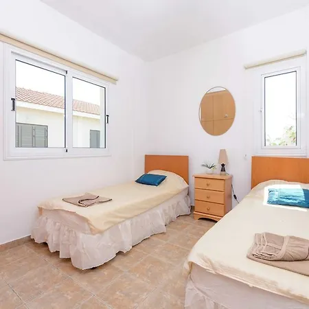 Meredith Villa Paralimni